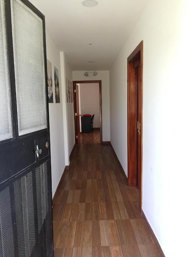 تابابيلا Chapelet Hostal المظهر الخارجي الصورة
